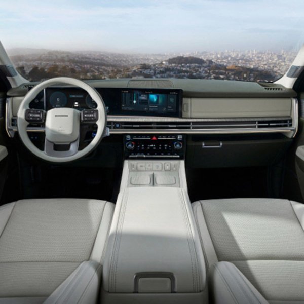 Hyundai SANTA FE, Бірегей таңдаулы, кең және жайлы.