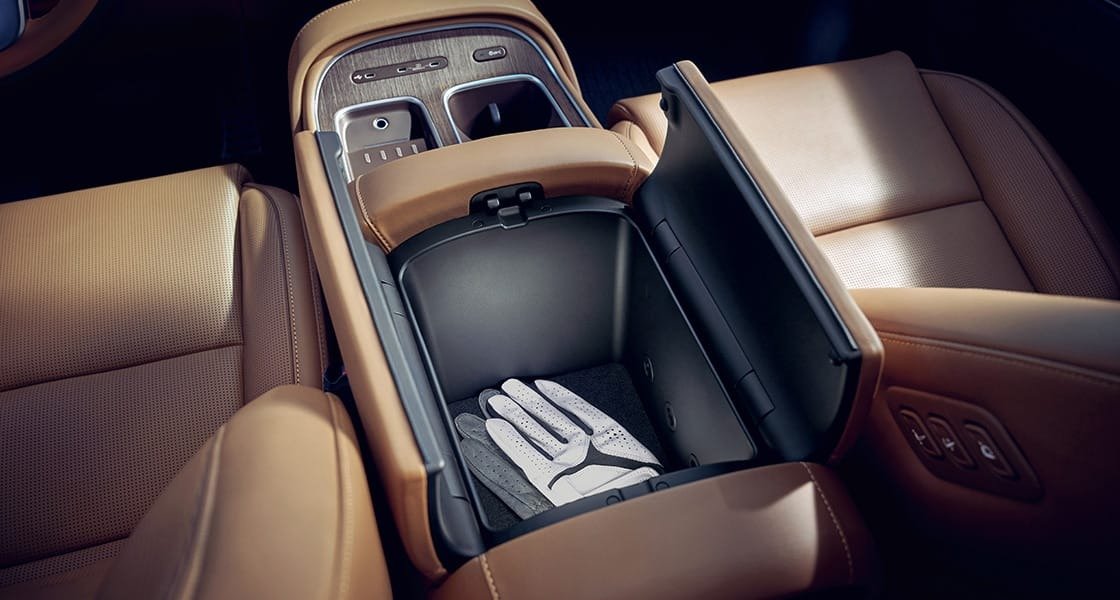 Hyundai PALISADE, Қос ашылатын көп функциялы орталық консоль